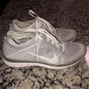 Silver/Grey Nike Tennis Shoes